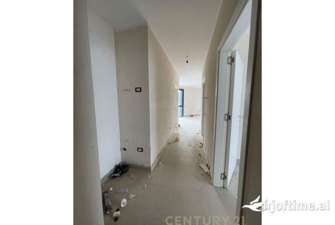 Shtepi ne shitje 1+1 ne Tirane - 215,000 Euro