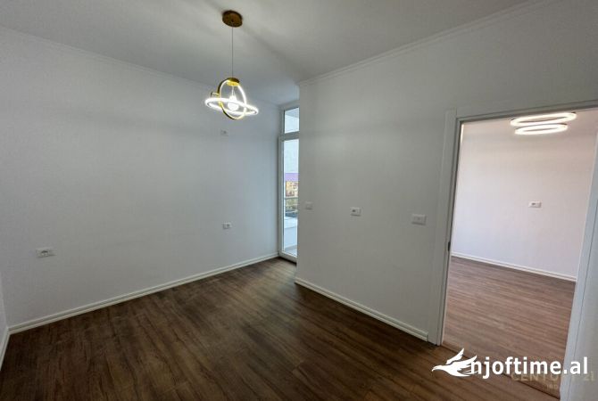 Shtepi ne shitje 1+1 ne Tirane - 120,000 Euro