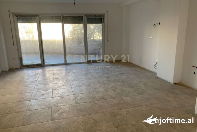 Shtepi ne shitje 2+1 ne Tirane - 250,000 Euro
