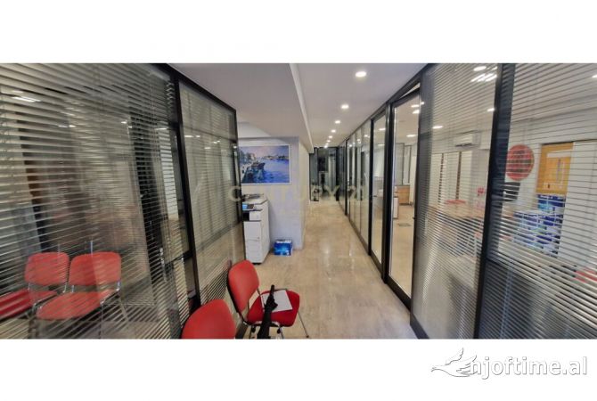 Ambient biznesi ne shitje 1+1 ne Tirane - 324,000 Euro