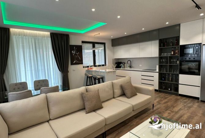 Shtepi ne shitje Apartament ne Tirane, 2+1, Mobilimi E mobiluar, Pagesa 340,000  Euro.