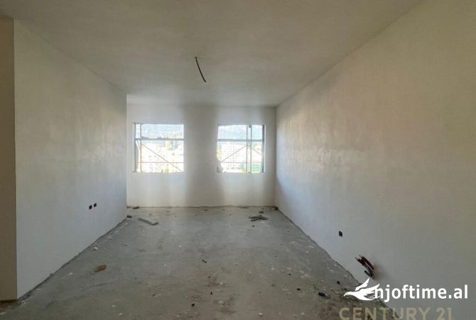 Shtepi ne shitje 1+1 ne Tirane - 160,000 Euro