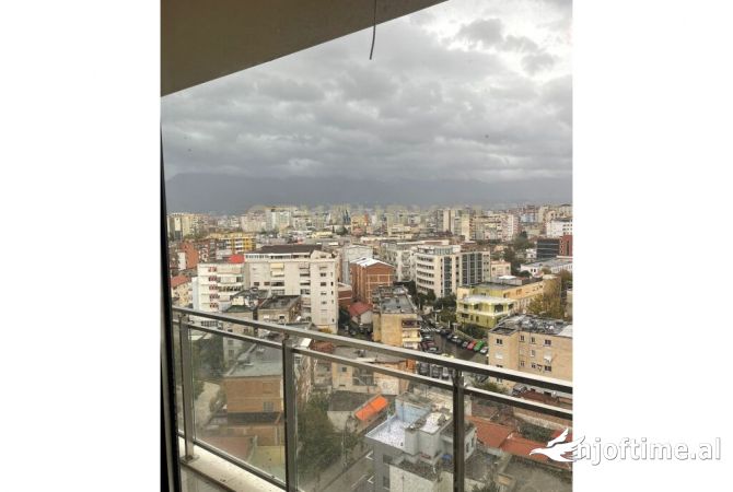 Shtepi ne shitje 3+1 ne Tirane - 430,000 Euro