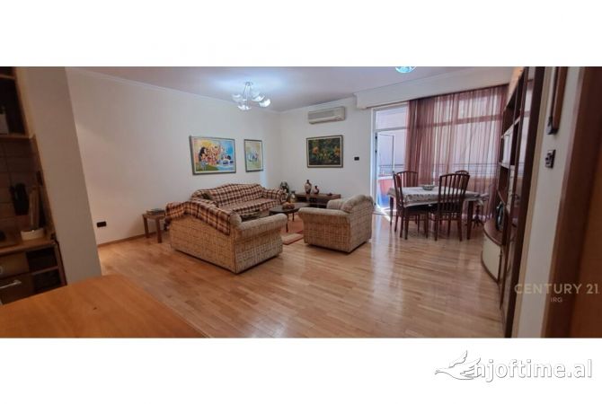 Shtepi ne shitje 2+1 ne Tirane - 250,000 Euro
