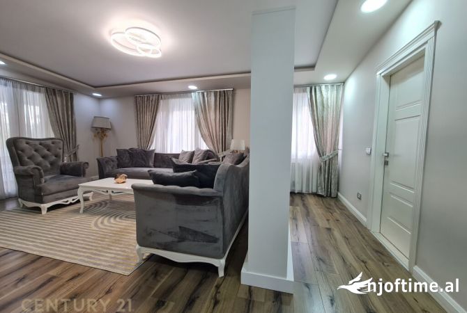 Shtepi me qera 3+1 ne Tirane - 1,300 Euro