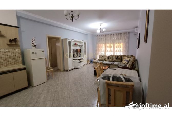 Shtepi me qera 2+1 ne Tirane - 750 Euro