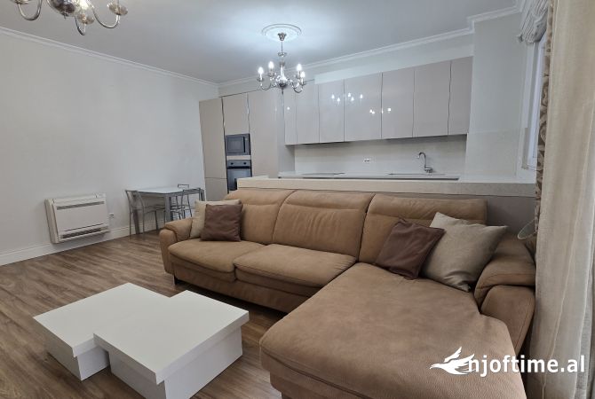 Casa in affitto 2+1 a Tirana - 1,000 Euro