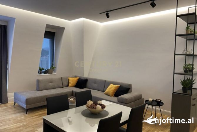 Shtepi me qera 2+1 ne Tirane - 2,000 Euro