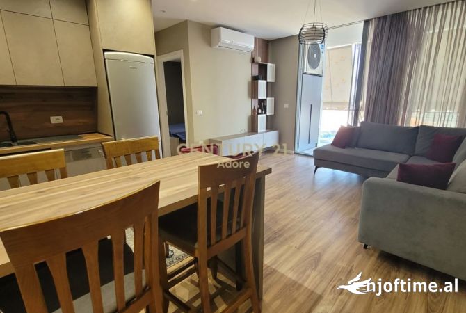 Shtepi me qera 2+1 ne Tirane - 800 Euro