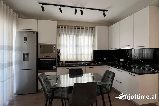 Casa in affitto 1+1 a Tirana - 450 Euro