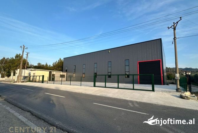 Ambient biznesi ne shitje 4+1 ne Vlore - 515,000 Euro