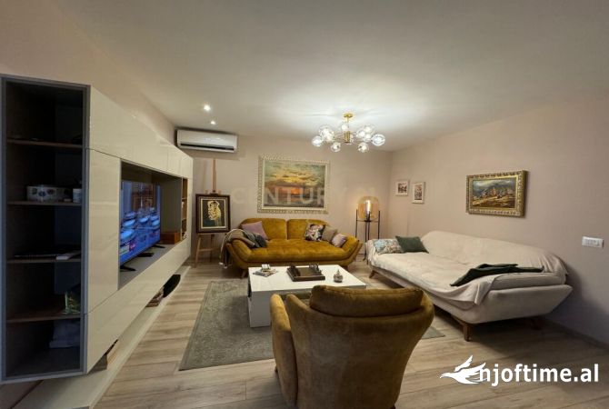House for Rent 3+1 in Tirana - 1,400 Euro