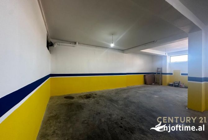 Shtepi ne shitje Apartament ne Tirane, 3+1, Mobilimi E mobiluar, Pagesa 360,000  Euro.