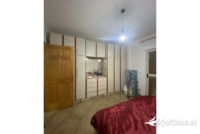 Shtepi ne shitje 1+1 ne Tirane - 128,000 Euro