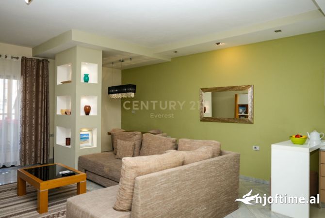 Shtepi me qera 2+1 ne Tirane - 1,500 Euro