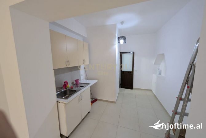 Ambient biznesi ne shitje 1+1 ne Tirane - 120,000 Euro