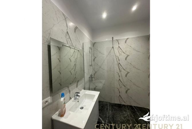 Shtepi me qera 1+1 ne Tirane - 1,000 Euro