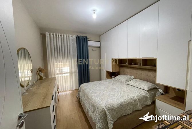 Shtepi me qera Apartament ne Vlore, 2+1, Mobilimi E mobiluar, Pagesa 450  Euro.