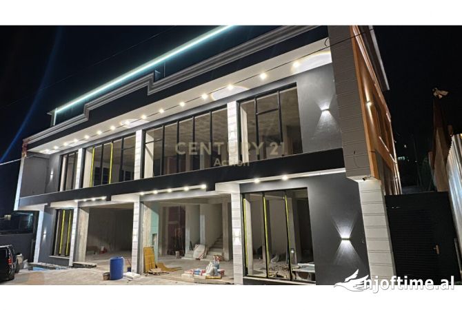 Ambient biznesi me qera 3+1 ne Tirane - 5,500 Euro