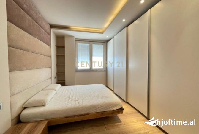 Shtepi me qera Apartament ne Tirane, 2+1, Mobilimi E mobiluar, Pagesa 700  Euro.