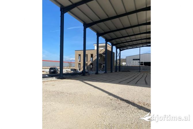 Ambient biznesi me qera 4+1 ne Tirane - 7,500 Euro