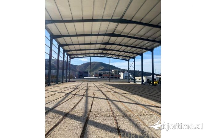 Ambient biznesi me qera 4+1 ne Tirane - 7,500 Euro