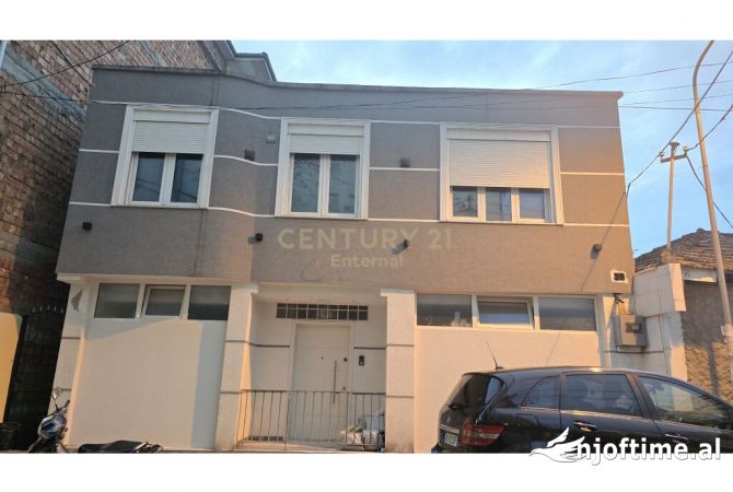 Shtepi ne shitje 5+1 ne Tirane - 399,000 Euro