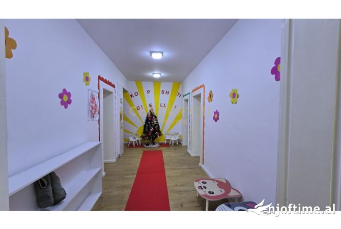 Ambient biznesi me qera 1+1 ne Tirane - 1,400 Euro