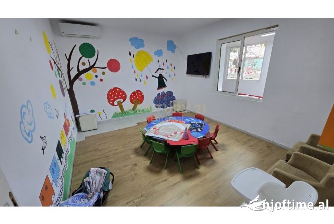 Ambjent Komercial Laprake!