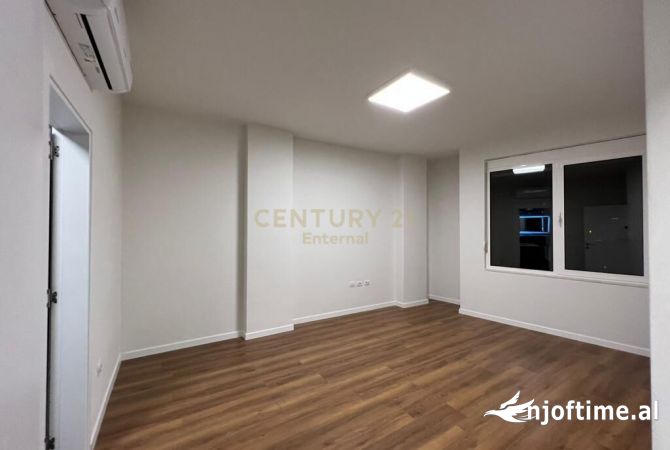 Ambient biznesi me qera 3+1 ne Tirane - 1,500 Euro