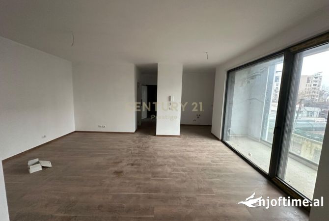 Shtepi ne shitje Apartament ne Tirane, 2+1, Mobilimi Bosh, pa mobiluar, Pagesa 141,000  Euro.
