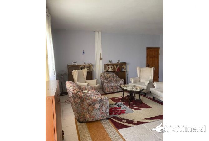 Shtepi me qera 3+1 ne Tirane - 600 Euro