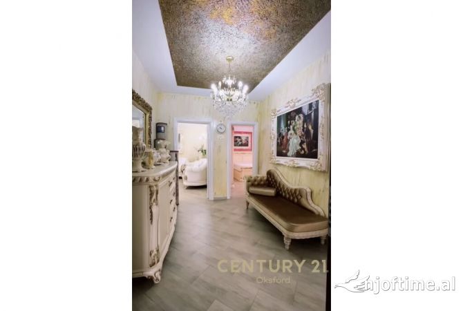Shtepi me qera 2+1 ne Tirane - 650 Euro