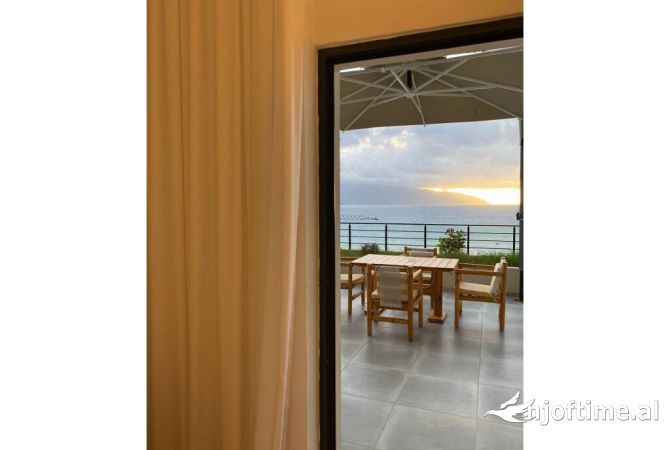 Shtepi ne shitje Apartament ne Vlore, 2+1, Mobilimi E mobiluar, Pagesa 280,000  Euro.