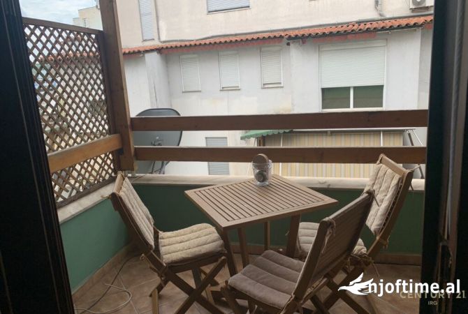 Shtepi me qera 2+1 ne Tirane - 850 Euro