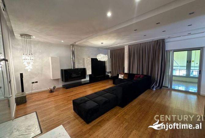 Casa in vendita 3+1 a Tirana - 400,000 Euro