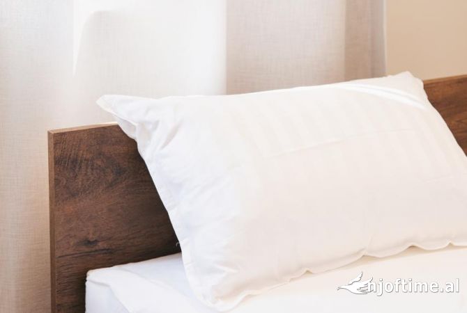 Shtepi me qera Apartament ne Tirane, 2+1, Mobilimi E mobiluar, Pagesa 1,200  Euro.