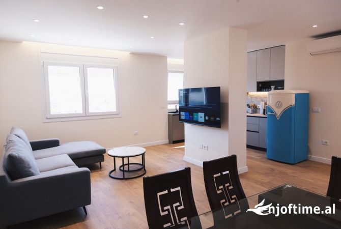 Shtepi me qera 2+1 ne Tirane - 1,200 Euro