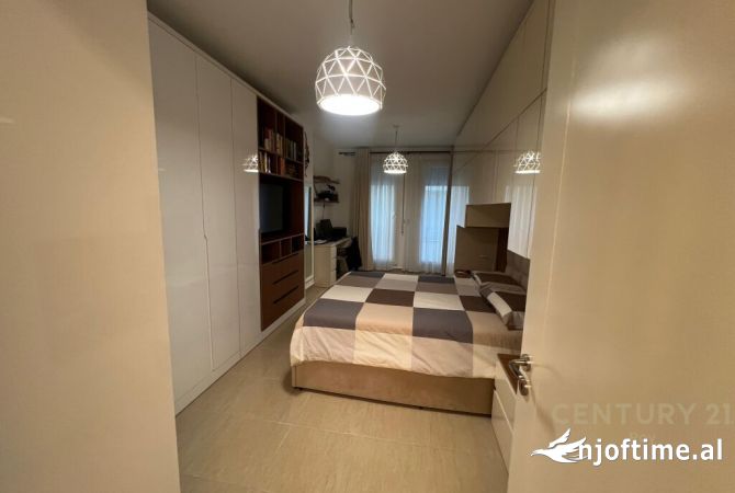 Shtepi ne shitje Apartament ne Durres, 1+1, Mobilimi E mobiluar, Pagesa 195,000  Euro.