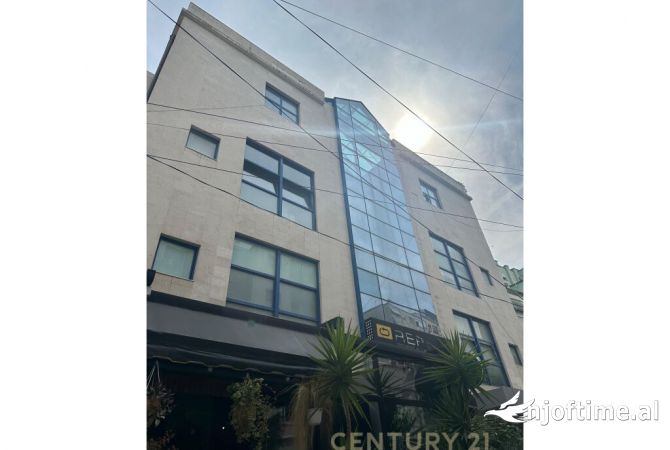 Ambient biznesi ne shitje 1+1 ne Tirane - 140,000 Euro