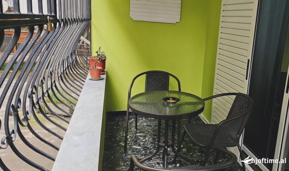 Shtepi me qera Apartament ne Tirane, 1+1, Mobilimi E mobiluar, Pagesa 580  Euro.