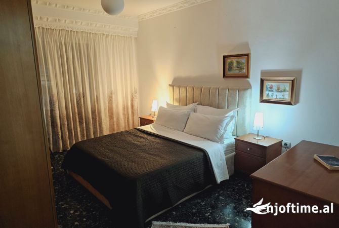 Shtepi me qera Apartament ne Tirane, 1+1, Mobilimi E mobiluar, Pagesa 580  Euro.