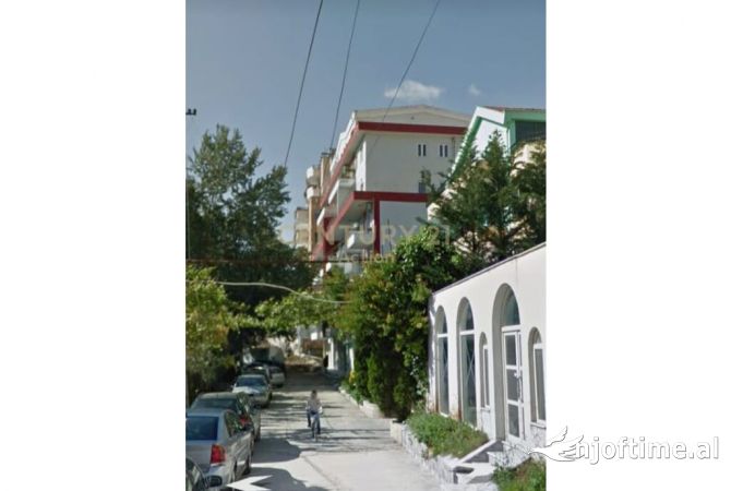 Shtepi ne shitje 2+1 ne Tirane - 90,000 Euro