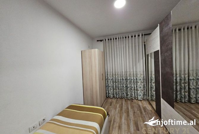 Shtepi me qera Apartament ne Tirane, 2+1, Mobilimi E mobiluar, Pagesa 550  Euro.