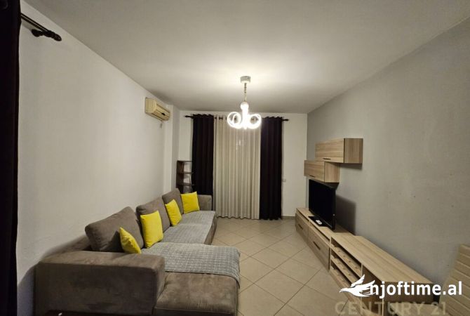 Shtepi me qera 2+1 ne Tirane - 550 Euro
