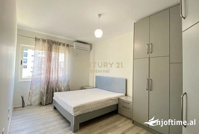 Shtepi me qera Apartament ne Tirane, 2+1, Mobilimi E mobiluar, Pagesa 700  Euro.