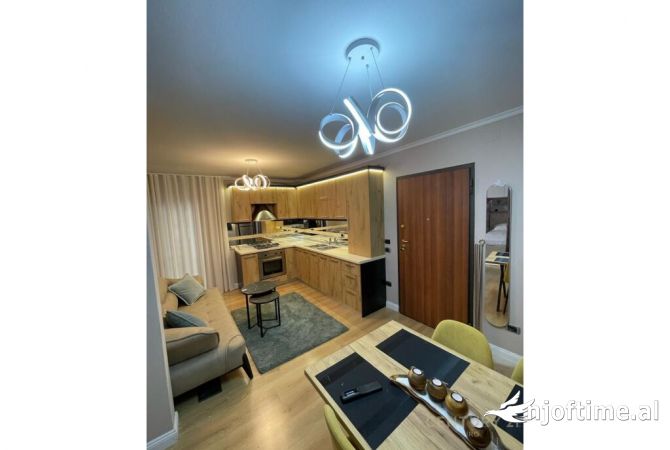 Shtepi me qera 2+1 ne Tirane - 600 Euro
