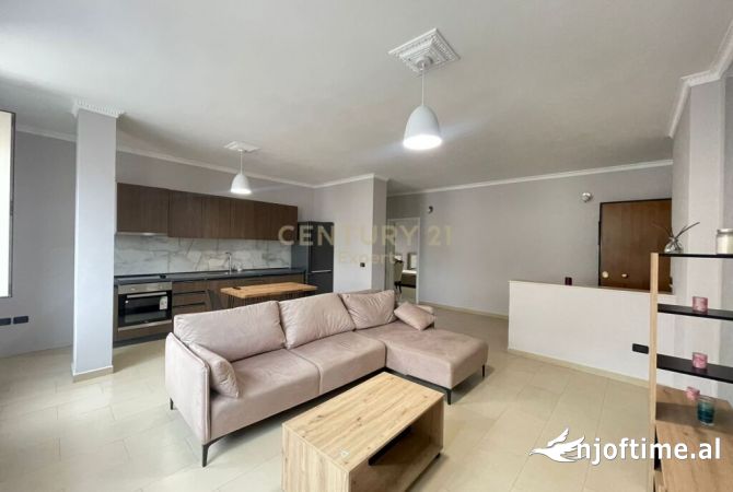 Shtepi ne shitje 4+1 ne Tirane - 520,000 Euro