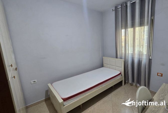Shtepi me qera Apartament ne Tirane, 2+1, Mobilimi E mobiluar, Pagesa 650  Euro.