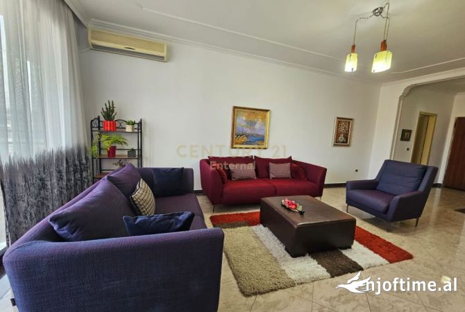 Shtepi me qera 2+1 ne Tirane - 800 Euro